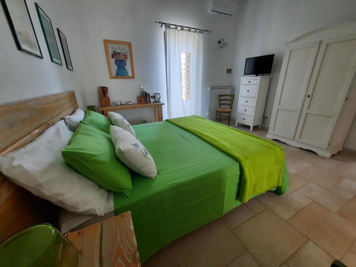 Le Radici Bed and Breakfast Monopoli Buitenkant foto