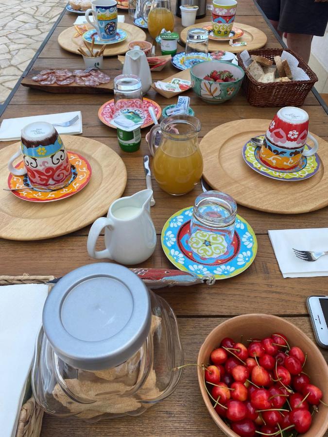 Le Radici Bed and Breakfast Monopoli Buitenkant foto